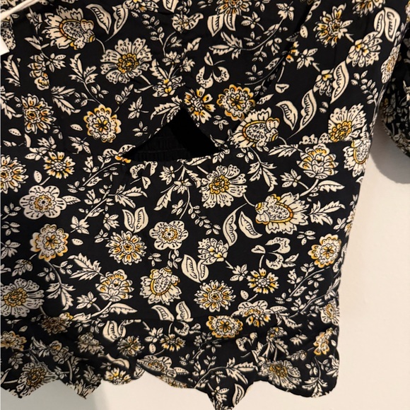 NWT Heartloom Svea Floral Cutout Top - Picture 4 of 10